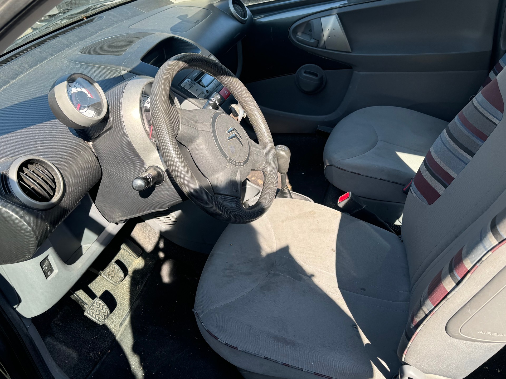 CITROEN C1 1.0i Attraction-image-5