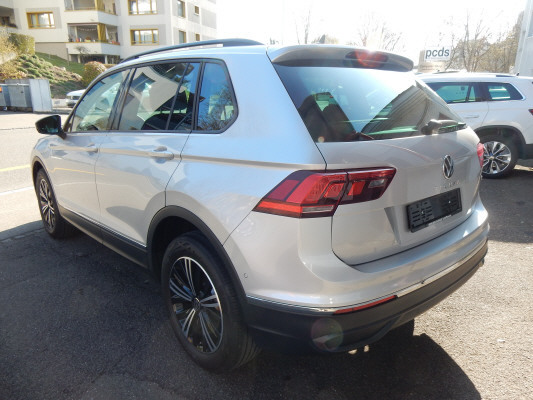 VW Tiguan 2.0TSI Life 4Motion-image-3