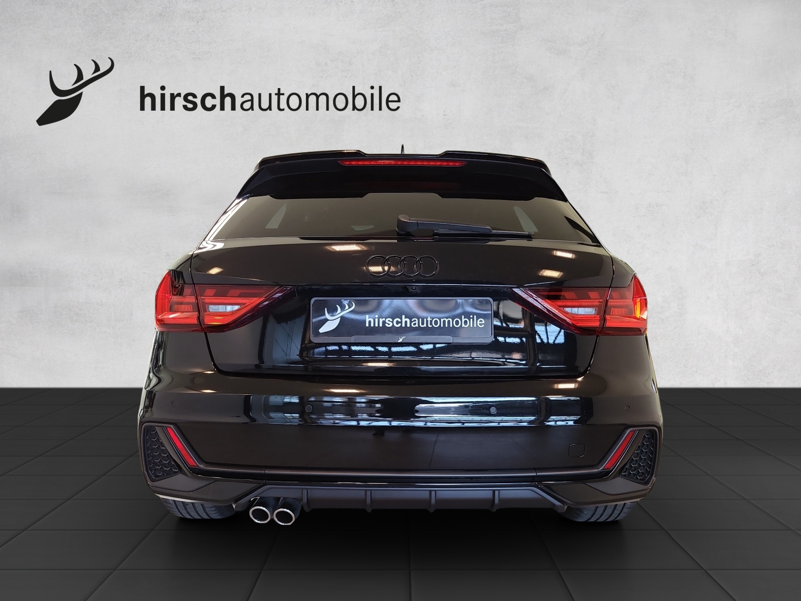 AUDI A1 Sportback 2.0 40 TFSI S Lin-showroom-element-2