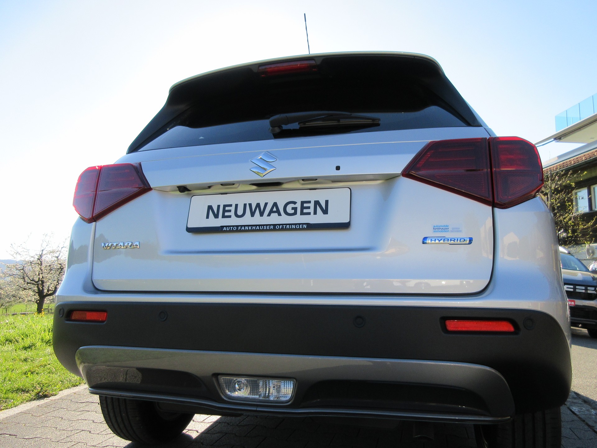 SUZUKI Vitara 1.4 Boosterjet Compact + 4x4 Hybrid Automatic-image-6
