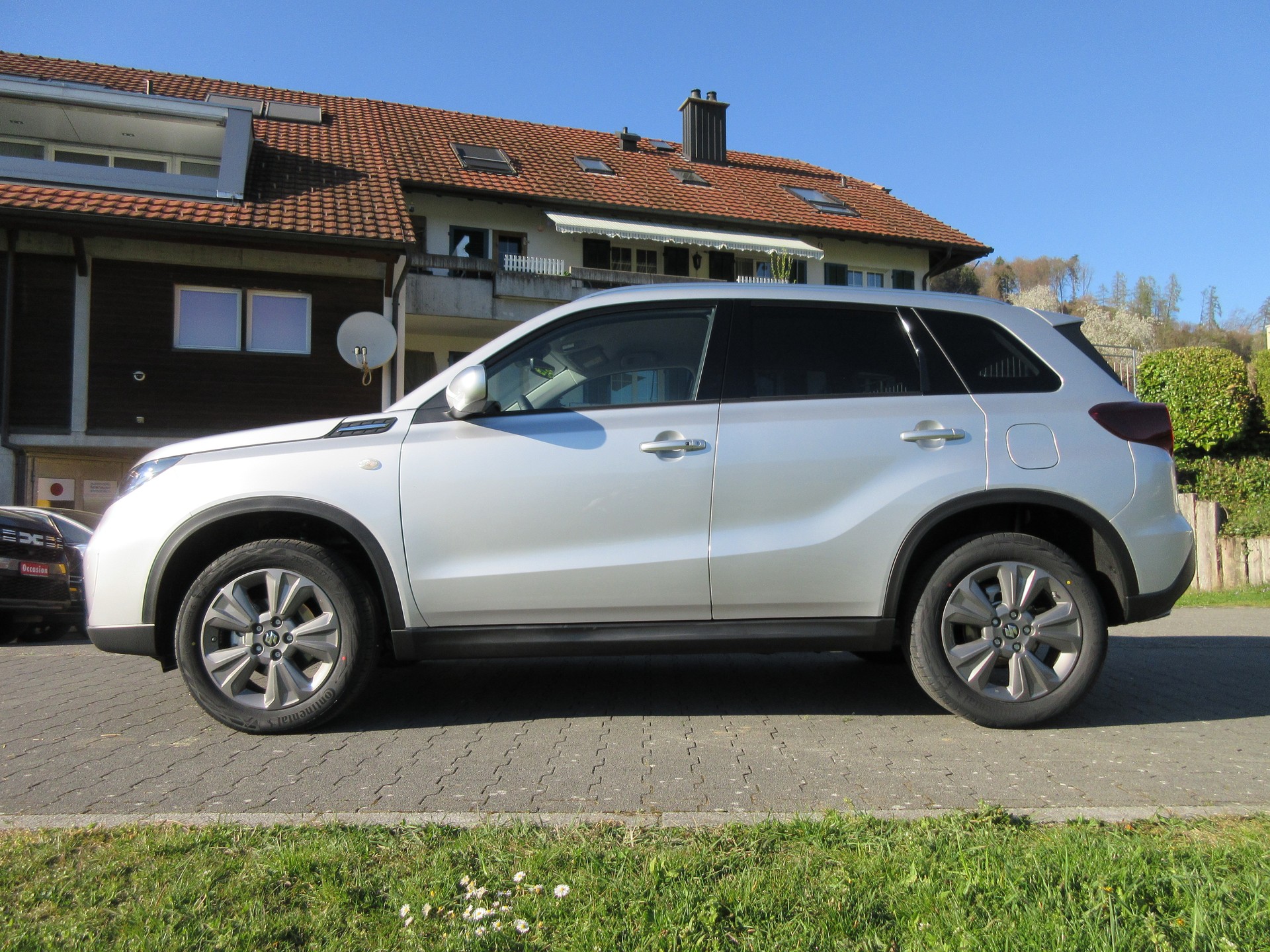 SUZUKI Vitara 1.4 Boosterjet Compact + 4x4 Hybrid Automatic-image-1