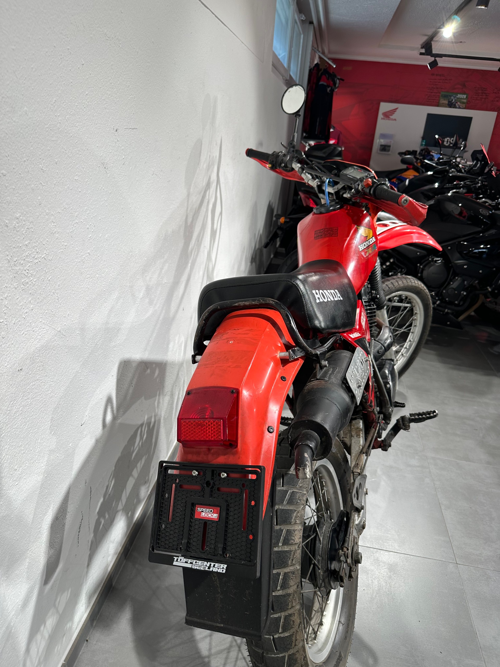HONDA XL 500 R PD 02-showroom-element-2