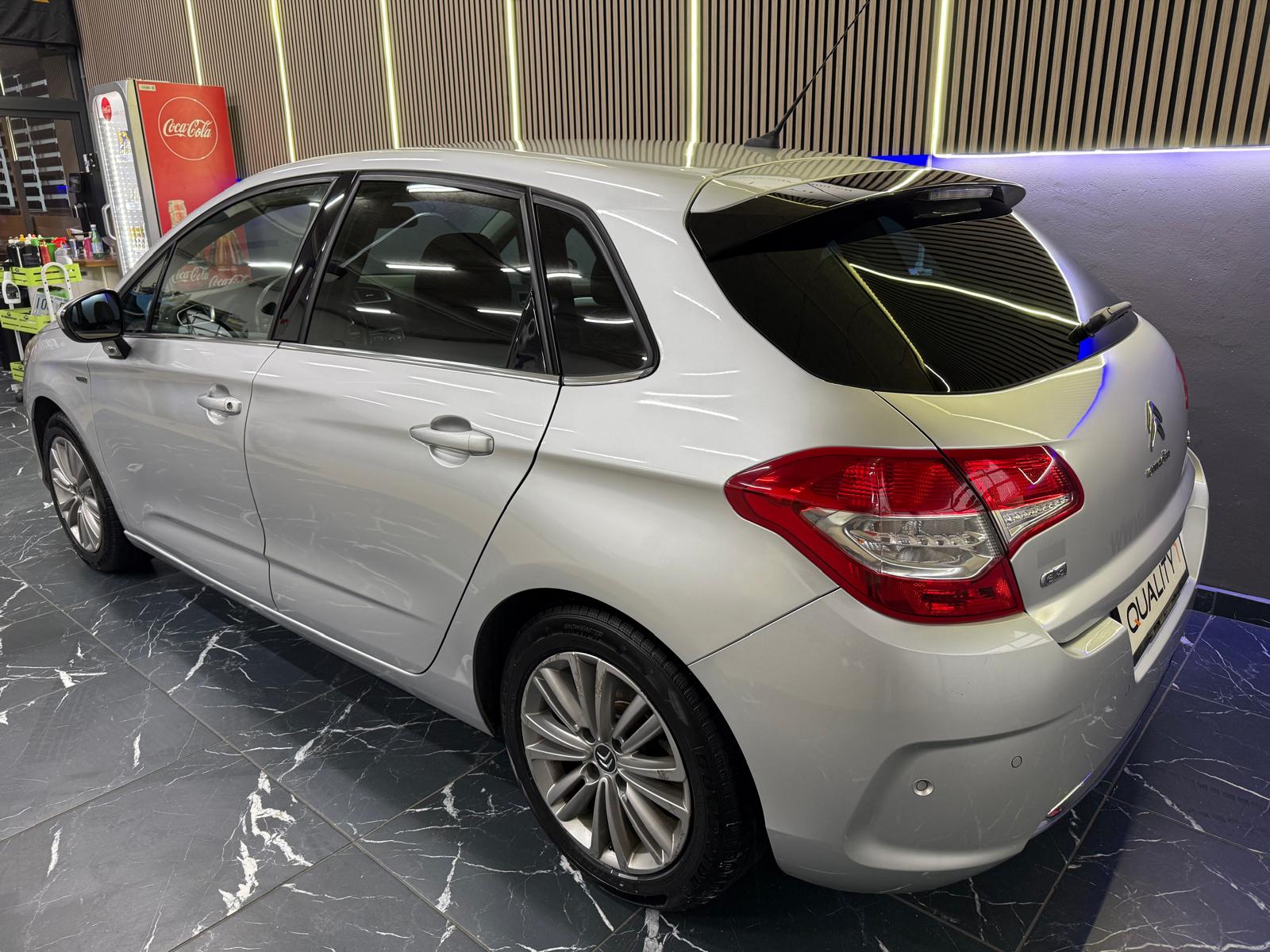 CITROEN C4 1.6 e-HDi Séduction-image-3