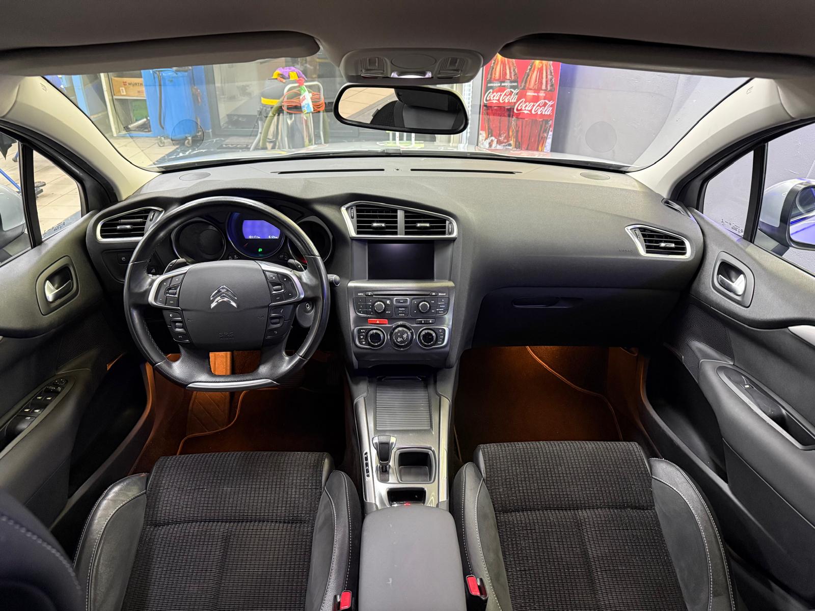 CITROEN C4 1.6 e-HDi Séduction-image-8