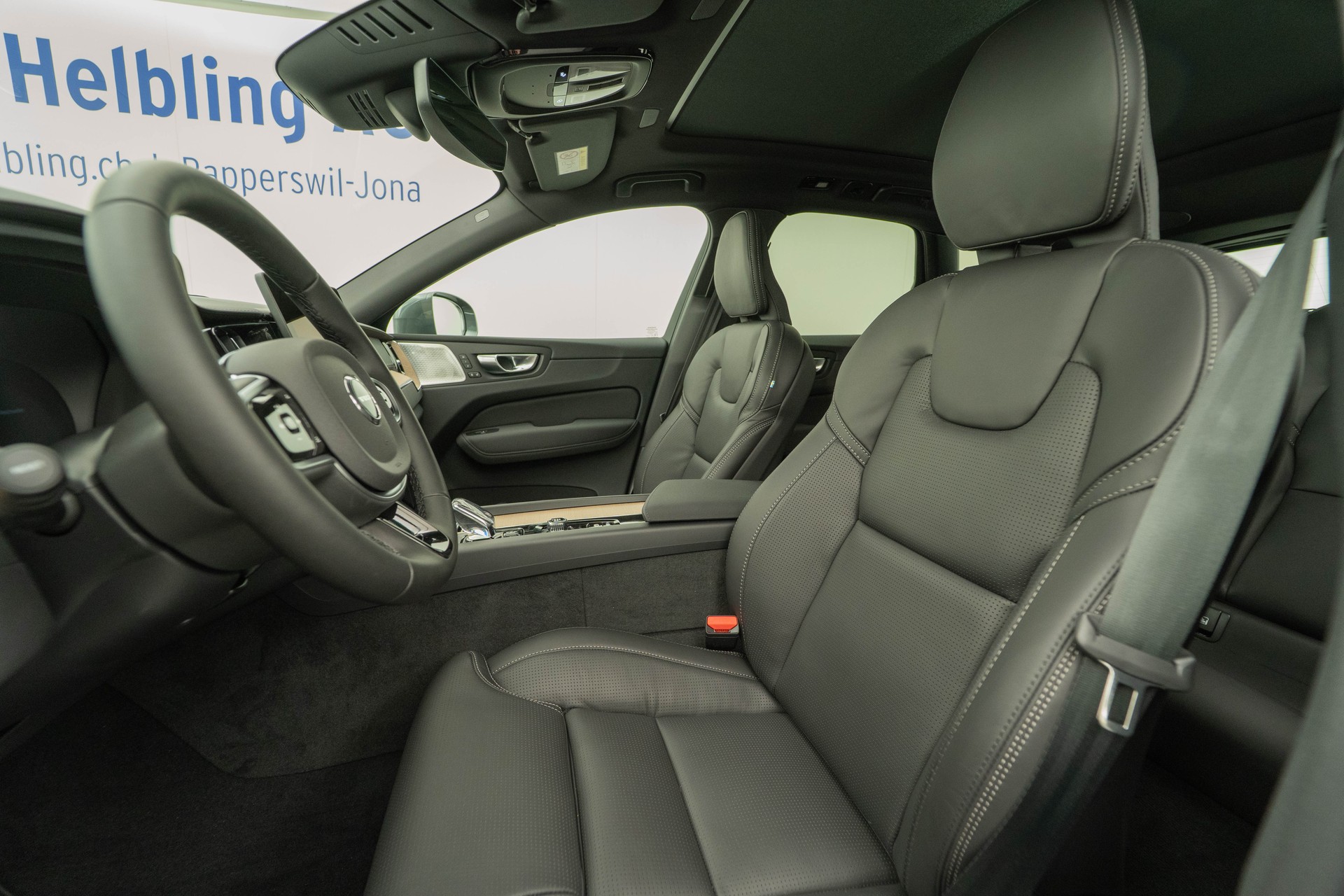 VOLVO XC60 2.0 T8 TE Ultra Bright eAWD-image-7