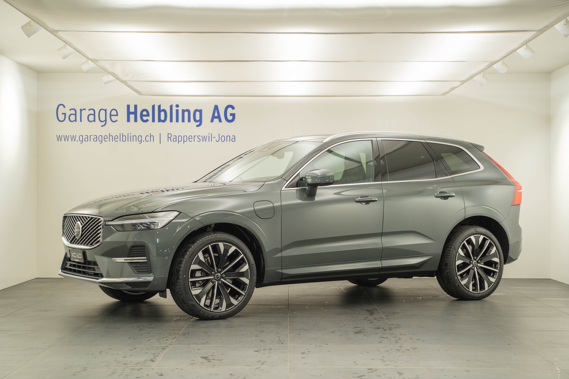 VOLVO XC60 2.0 T8 TE Ultra Bright eAWD-image-0