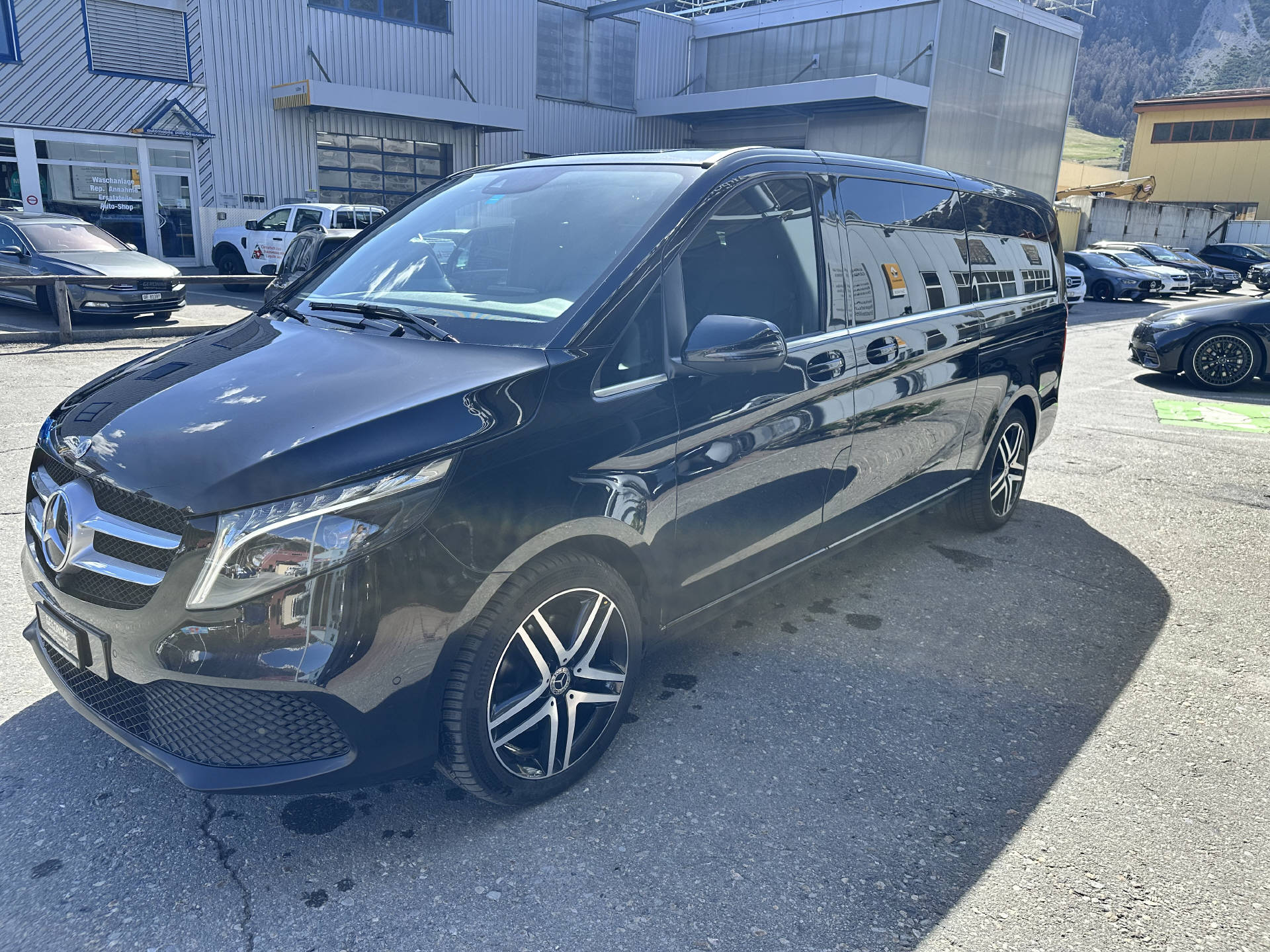 MERCEDES-BENZ V 250 d Avantgarde Extra Lang 4Matic-image-4