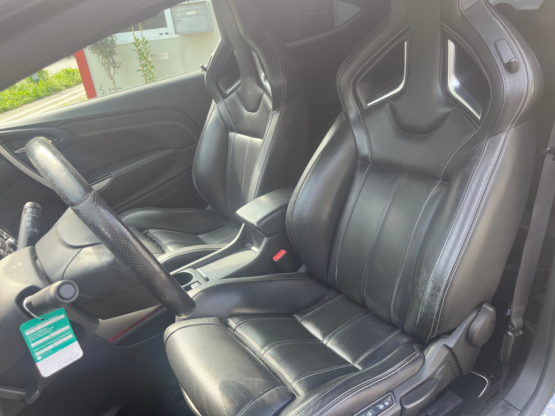 OPEL Astra GTC 2.0i 16V Turbo OPC-image-13