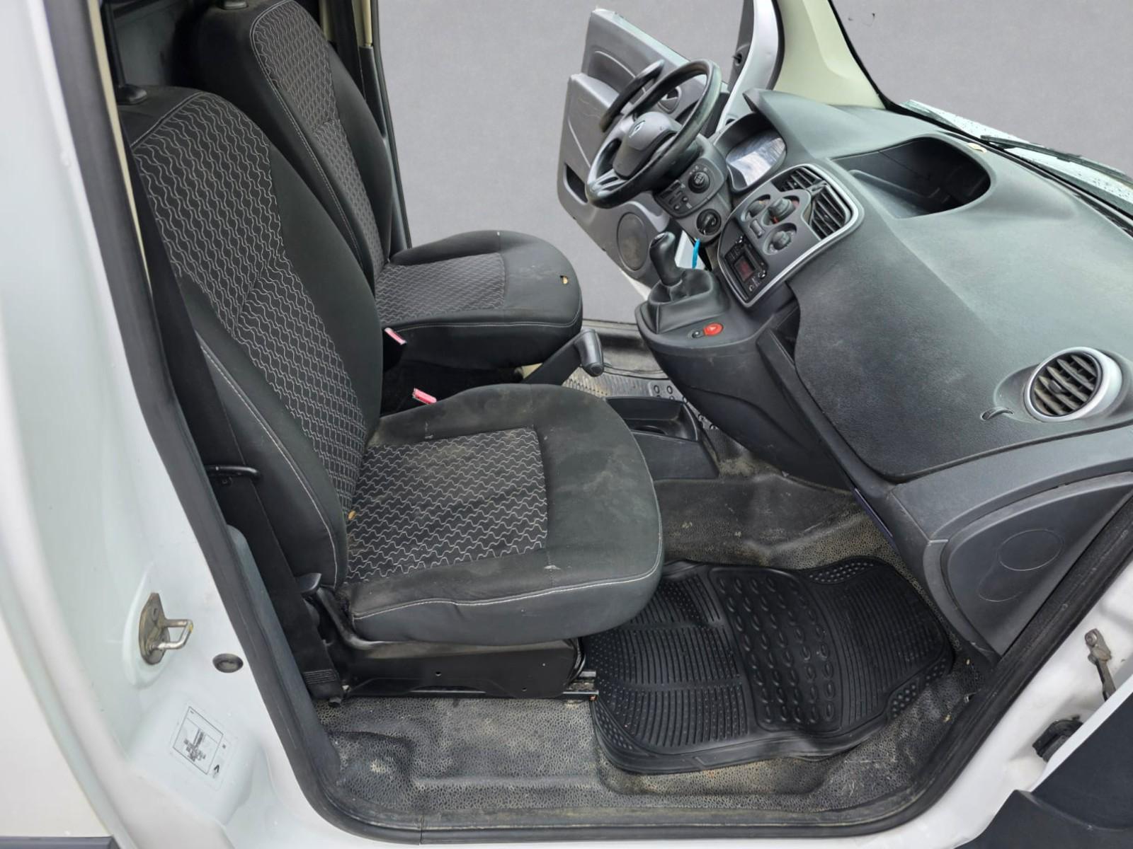 RENAULT Kangoo Compact 1.5 dCi 75 Access-image-5