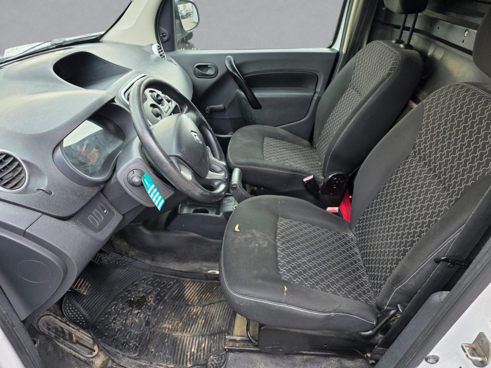RENAULT Kangoo Compact 1.5 dCi 75 Access-image-4