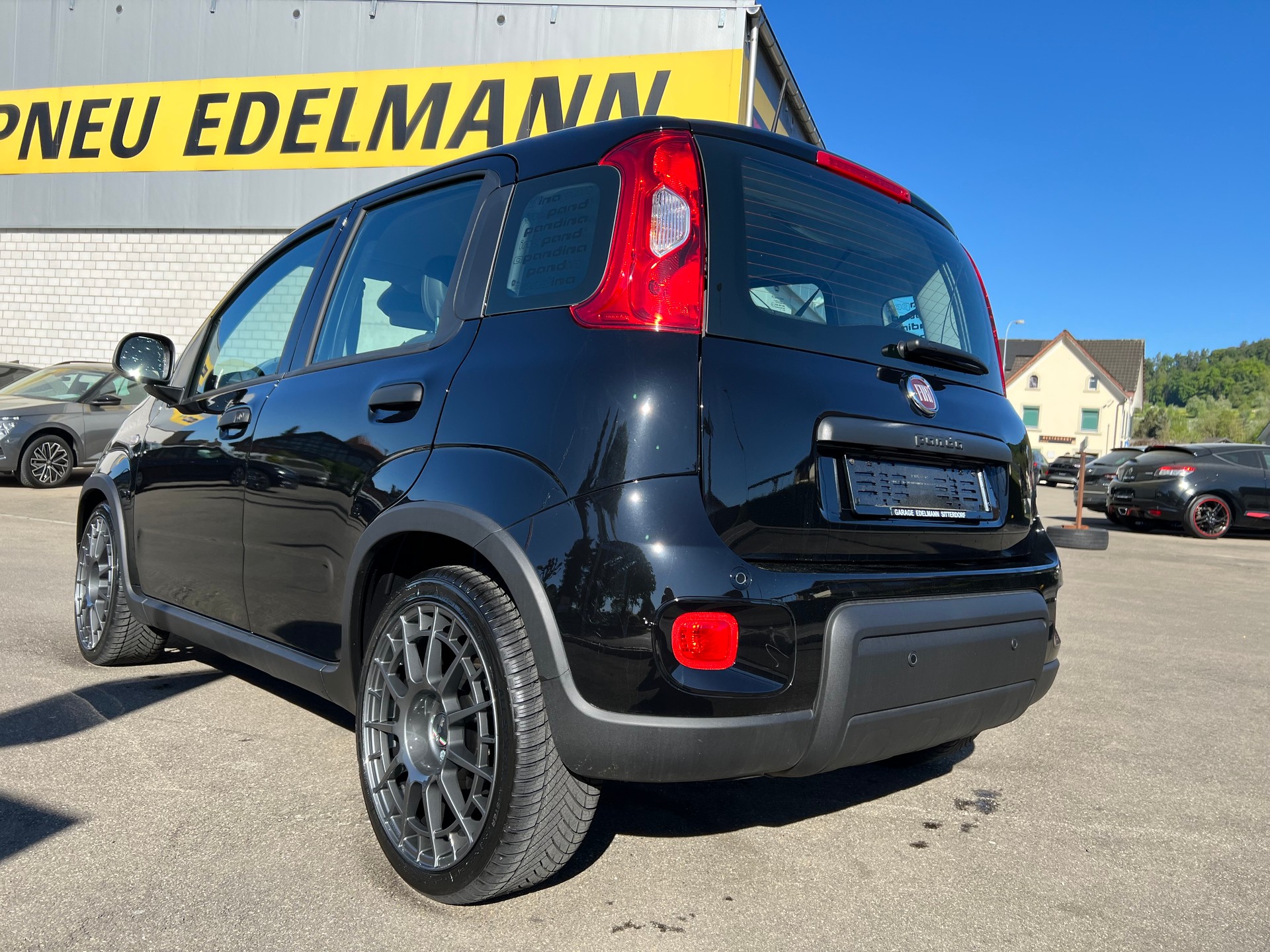 FIAT Panda 1.0 MHEV Cross Spezial-image-11
