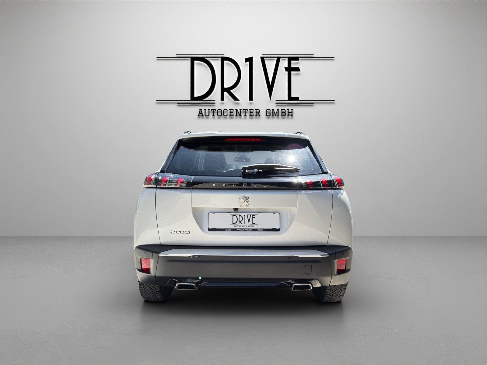 PEUGEOT 2008 1.2 PureTech Allure EAT8-image-5