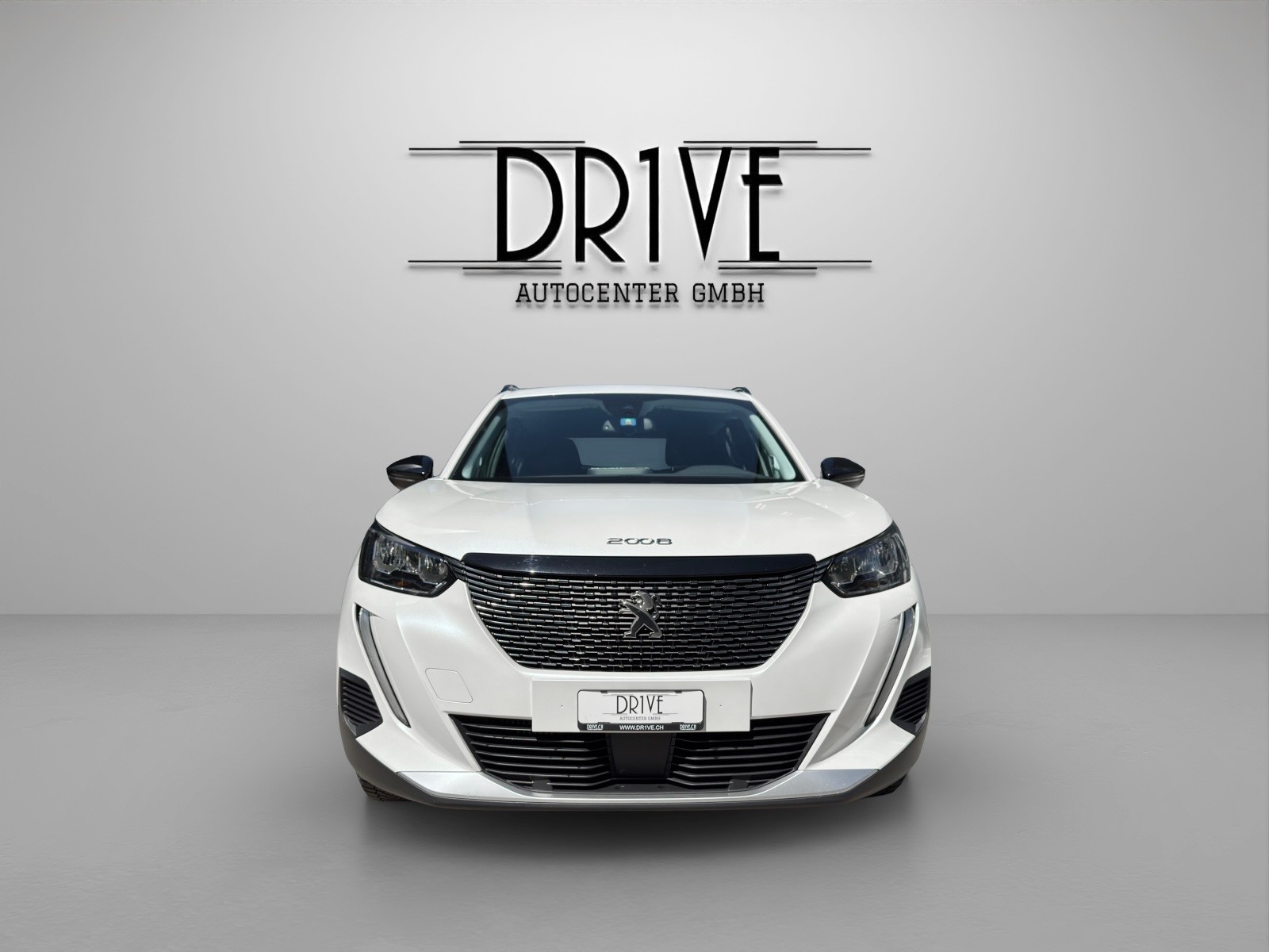 PEUGEOT 2008 1.2 PureTech Allure EAT8-image-1