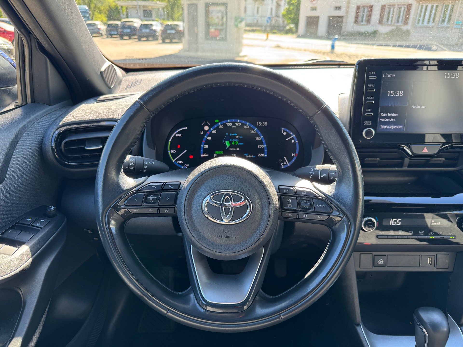 TOYOTA Yaris Cross 1.5 Comfort e-CVT AWDi ANHÄNGERKUPPLUNG-image-13