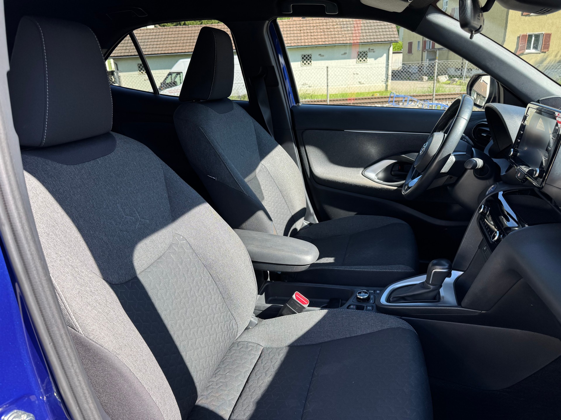 TOYOTA Yaris Cross 1.5 Comfort e-CVT AWDi ANHÄNGERKUPPLUNG-image-10