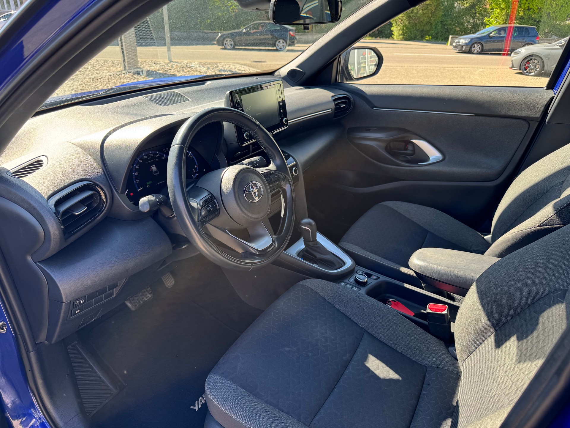 TOYOTA Yaris Cross 1.5 Comfort e-CVT AWDi ANHÄNGERKUPPLUNG-image-8
