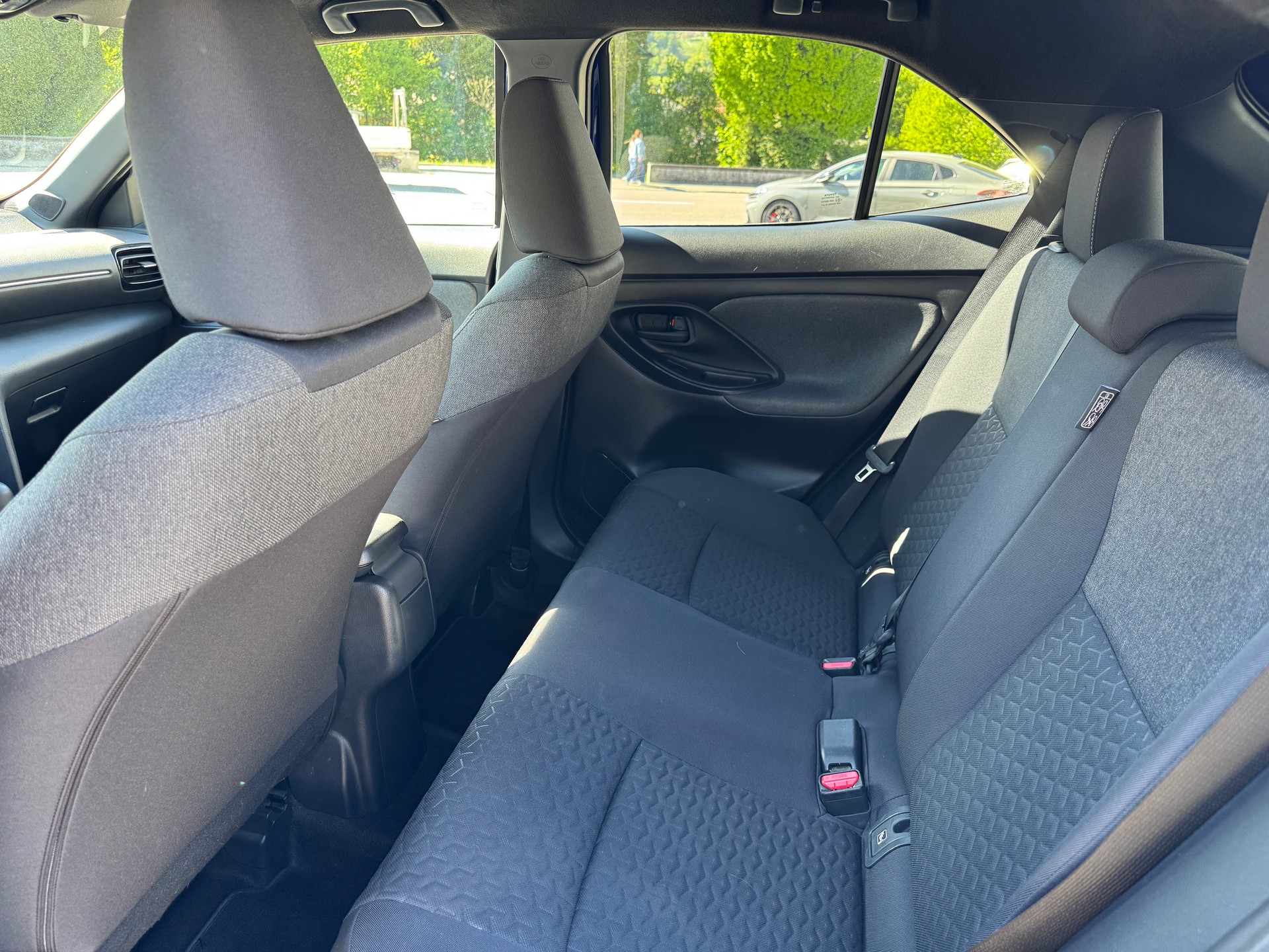TOYOTA Yaris Cross 1.5 Comfort e-CVT AWDi ANHÄNGERKUPPLUNG-image-11