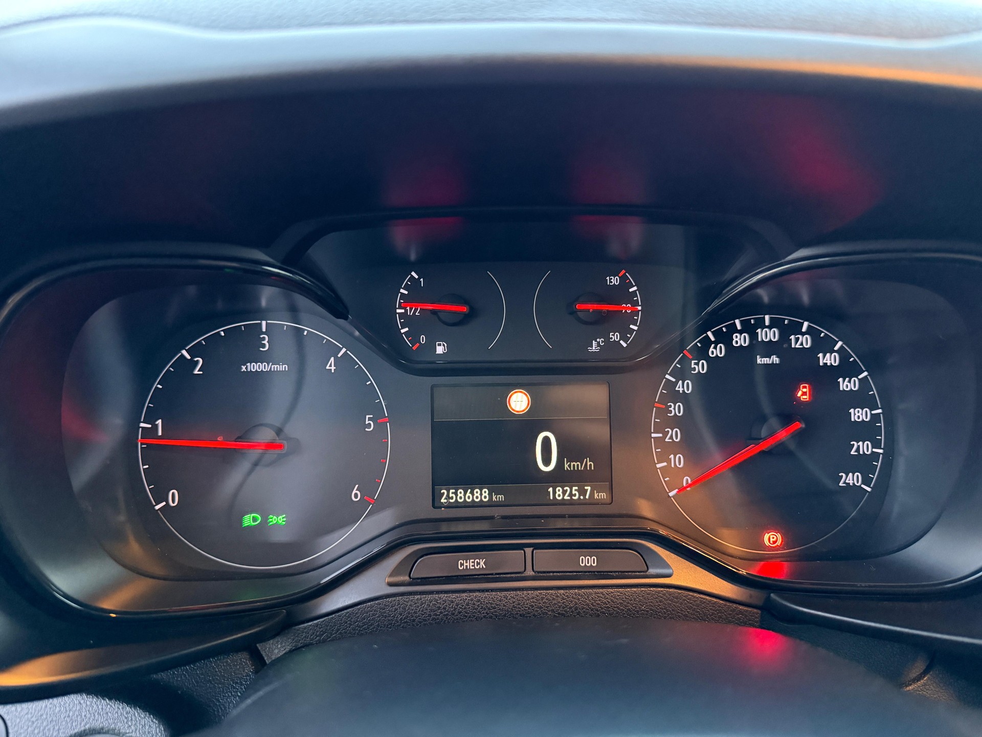 OPEL Combo 1.5 Essentia start/stop-image-8