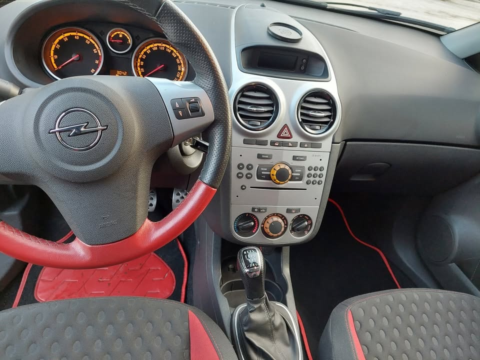 OPEL Corsa 1.6 Turbo GSi-image-7