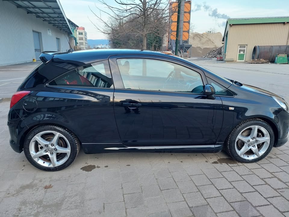 OPEL Corsa 1.6 Turbo GSi-image-4