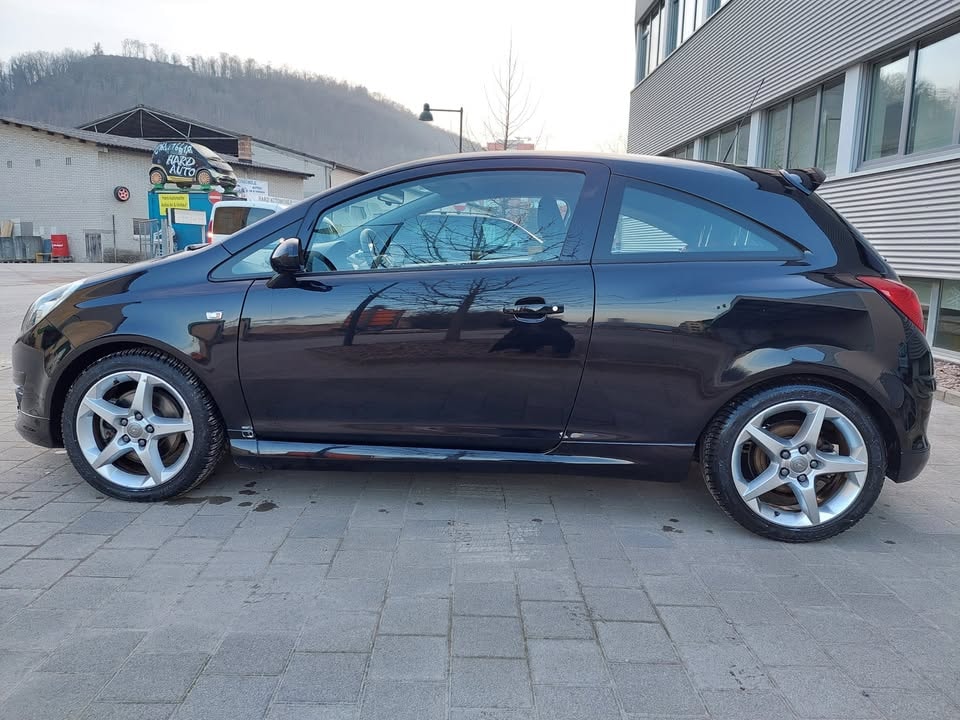 OPEL Corsa 1.6 Turbo GSi-image-5