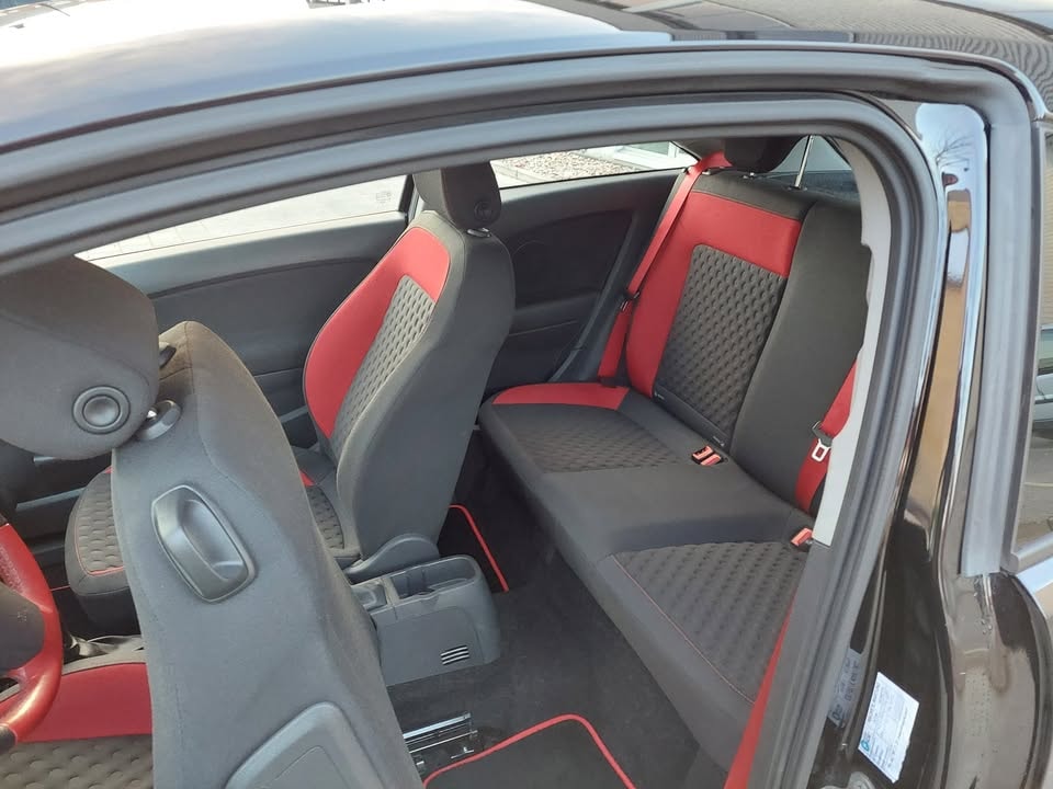 OPEL Corsa 1.6 Turbo GSi-image-6