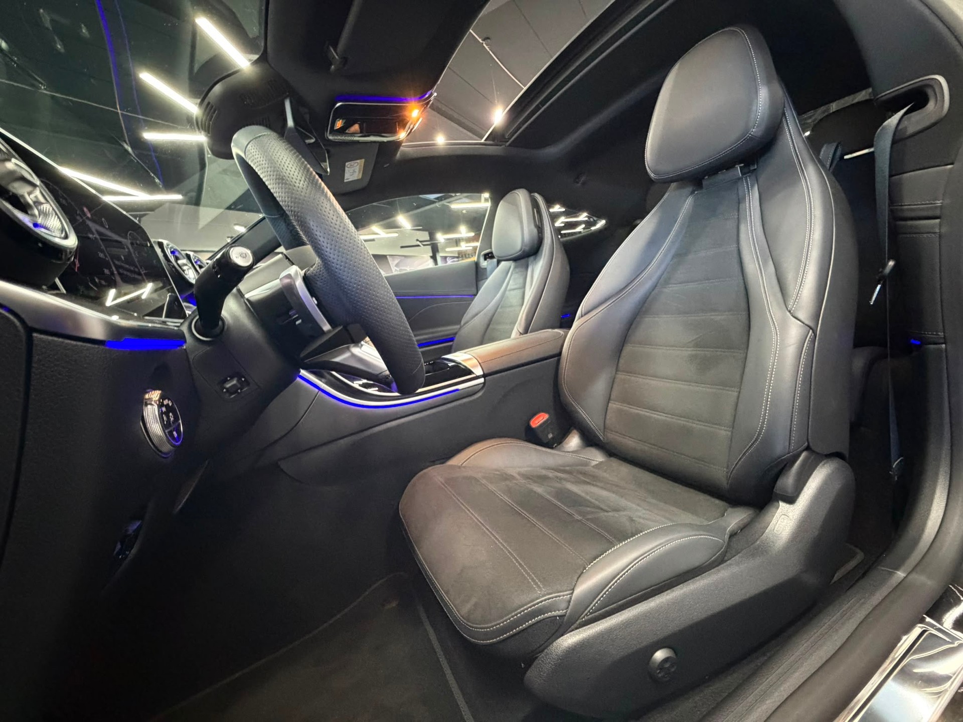 MERCEDES-BENZ CLE 180 Coupé 9G-Tronic-image-5