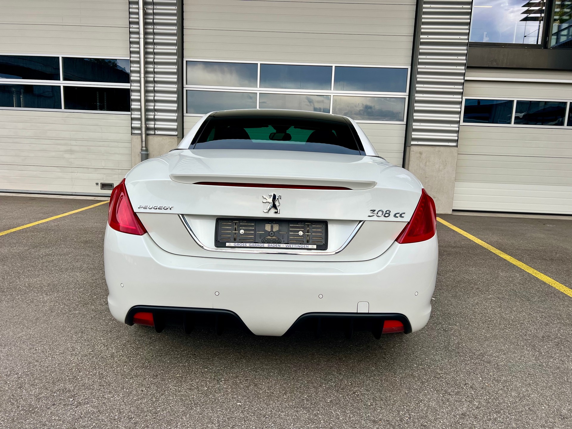 PEUGEOT 308 CC 2.0 HDI-image-6