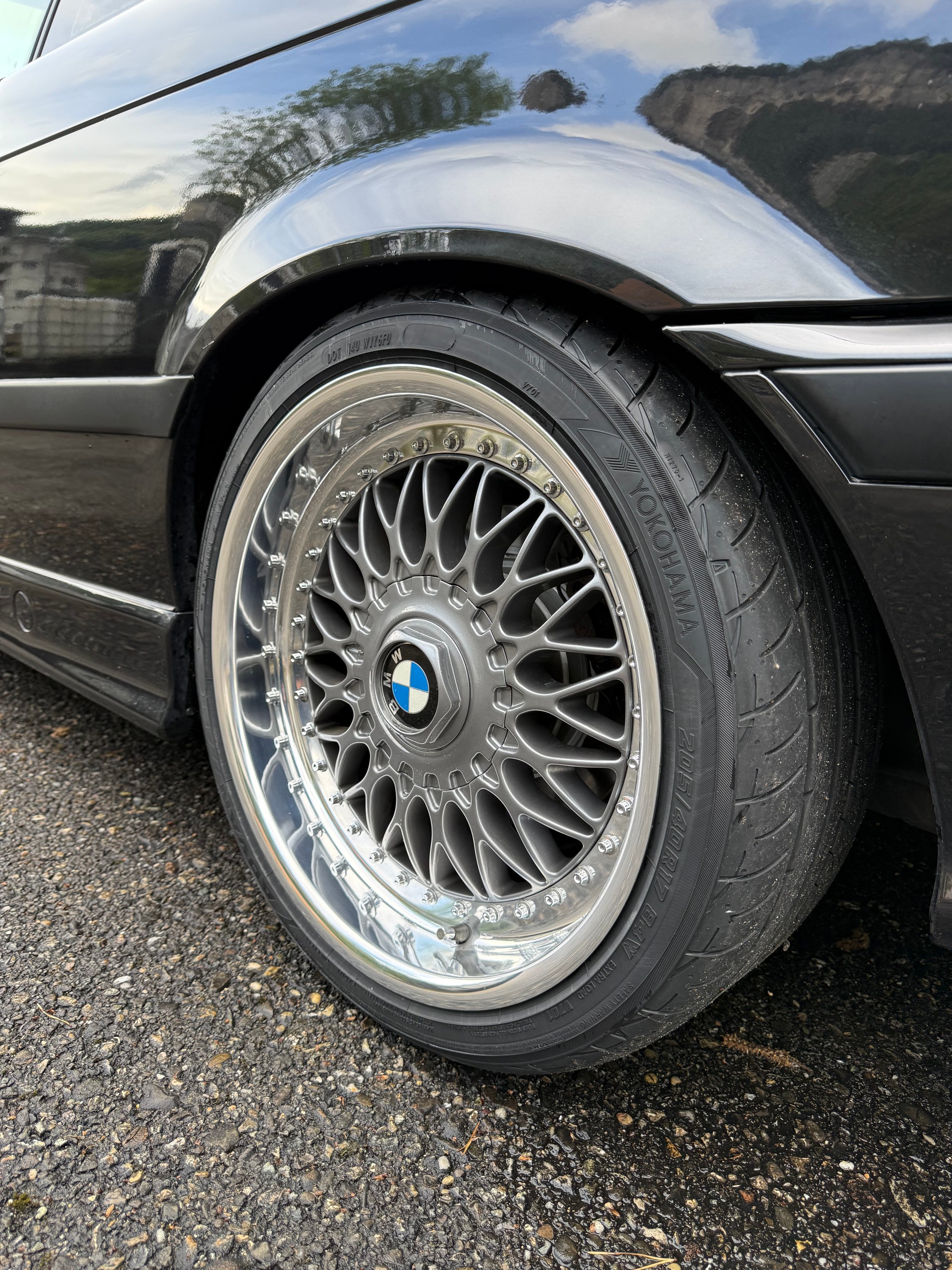 BMW 325i Coupé-image-8