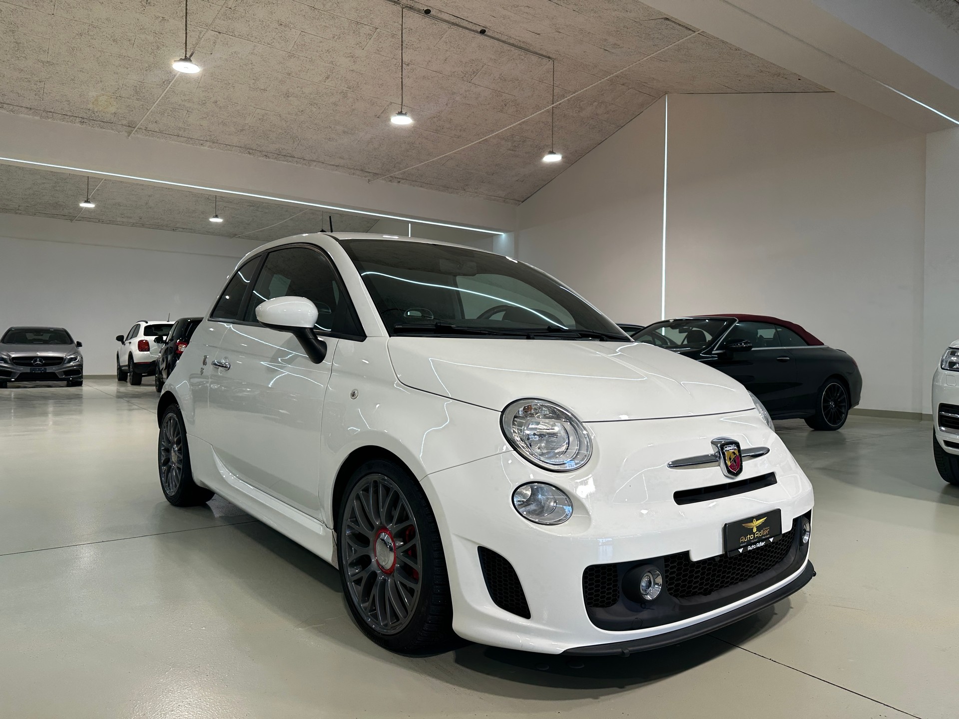 FIAT 500 1.4 16V Turbo Abarth-image-10