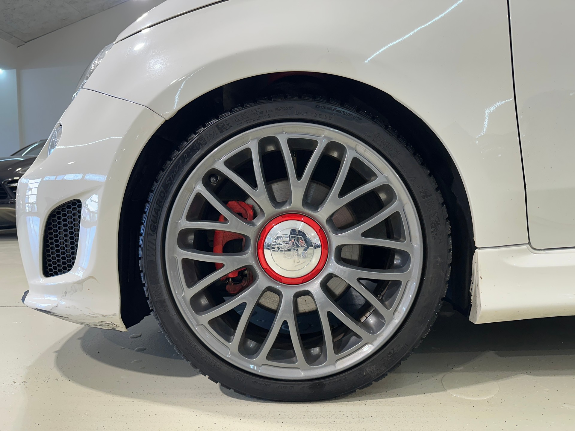 FIAT 500 1.4 16V Turbo Abarth-showroom-element-3