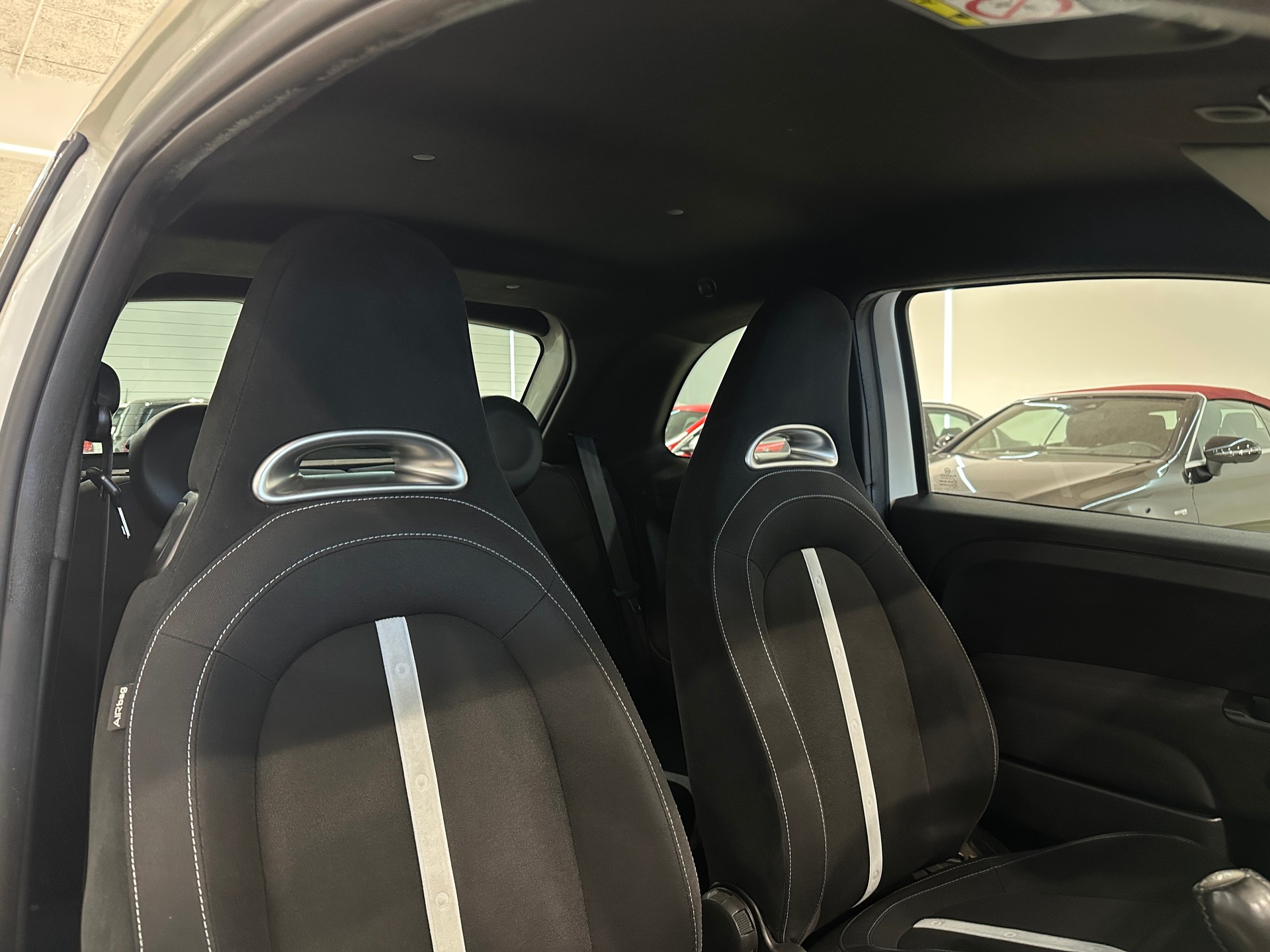 FIAT 500 1.4 16V Turbo Abarth-image-12