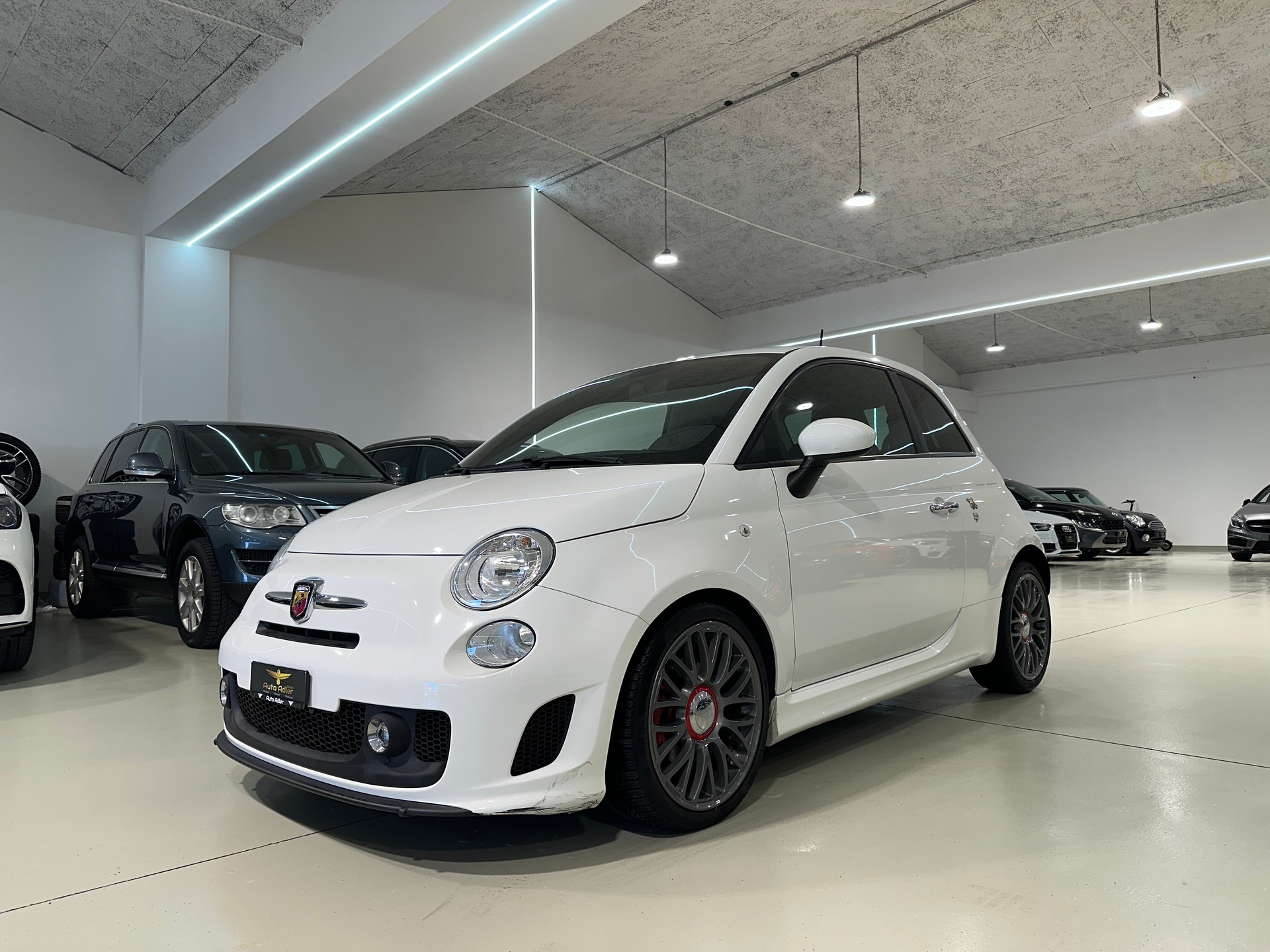 FIAT 500 1.4 16V Turbo Abarth-showroom-element-2