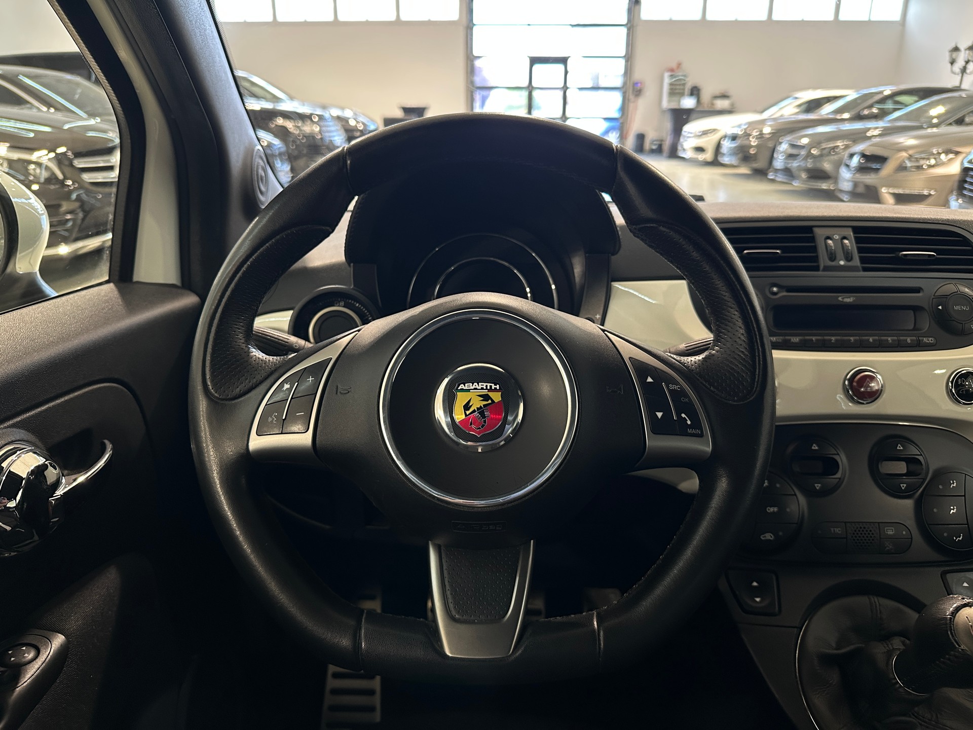 FIAT 500 1.4 16V Turbo Abarth-image-17