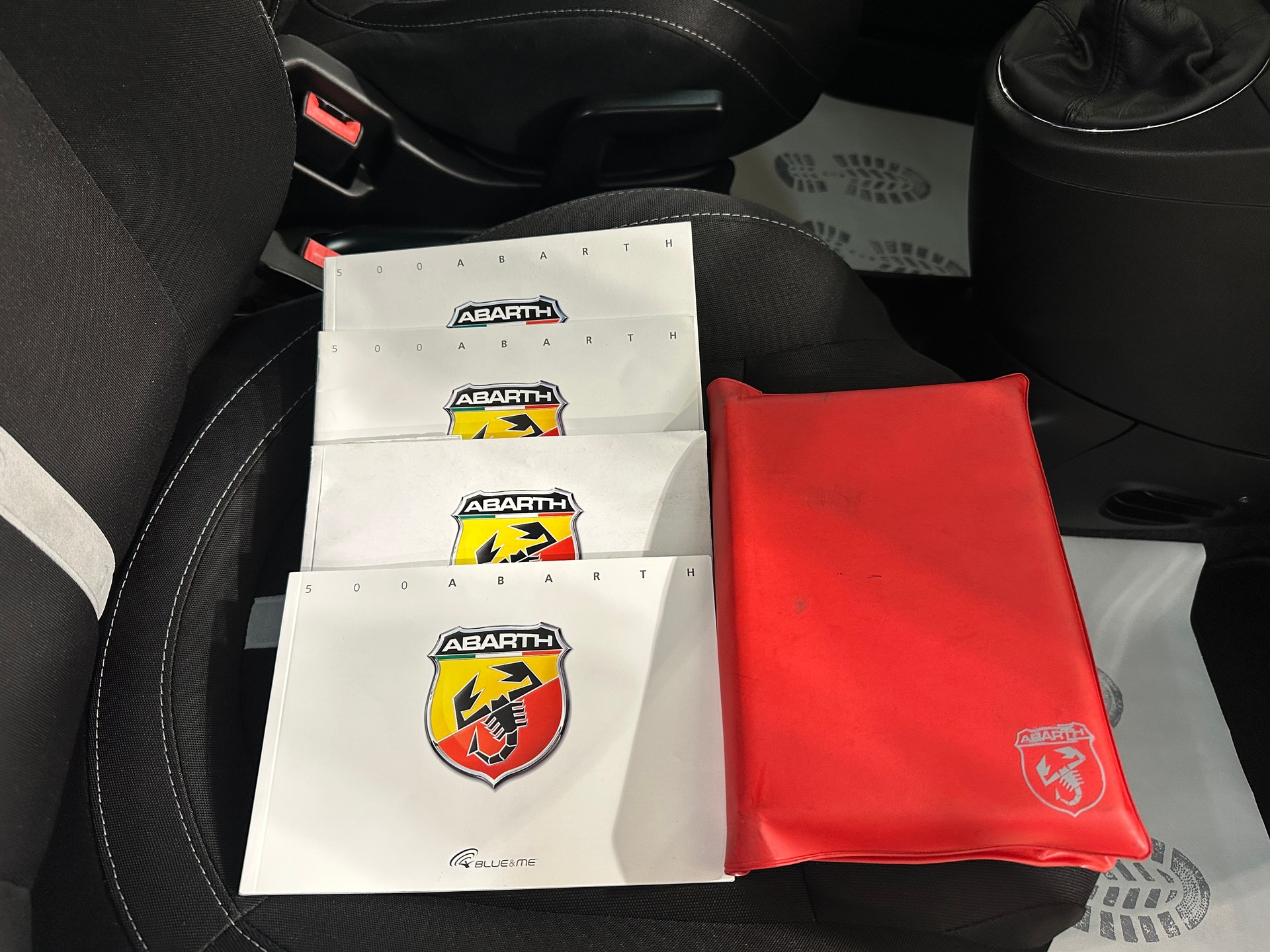 FIAT 500 1.4 16V Turbo Abarth-image-23