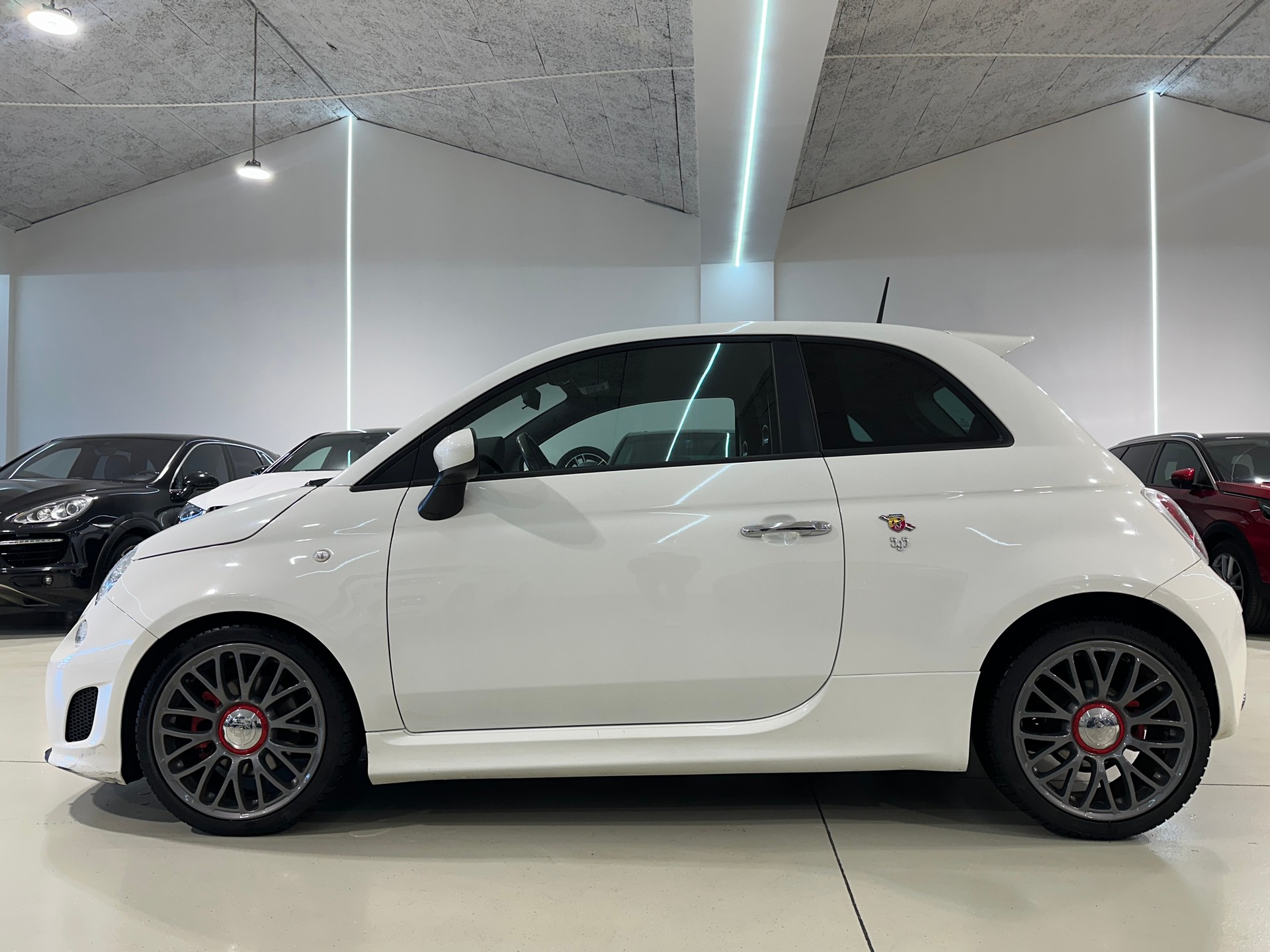 FIAT 500 1.4 16V Turbo Abarth-image-4