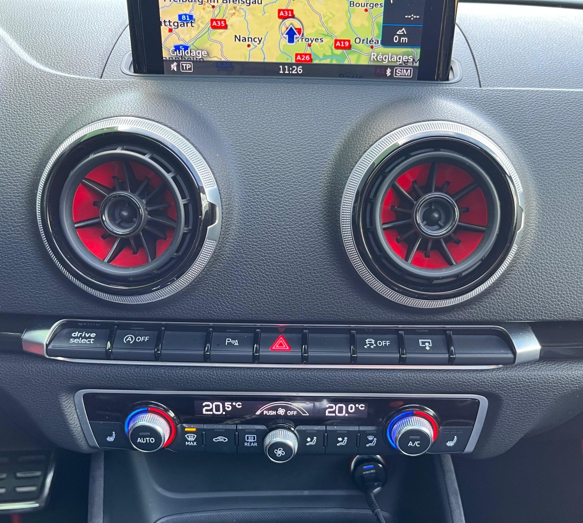 AUDI RS3 2.5 TSI quattro S-tronic-image-19