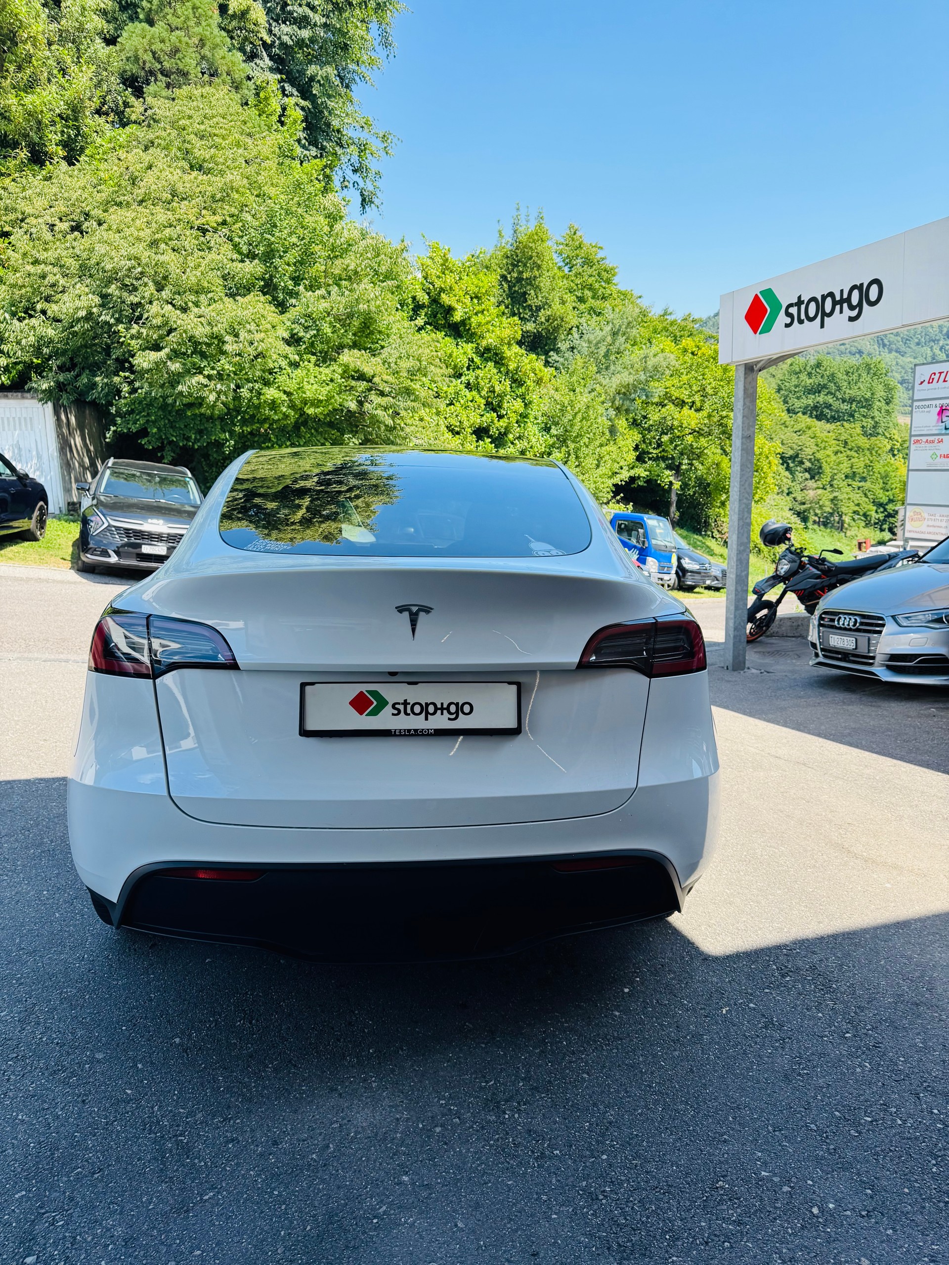TESLA Model Y RWD-image-5