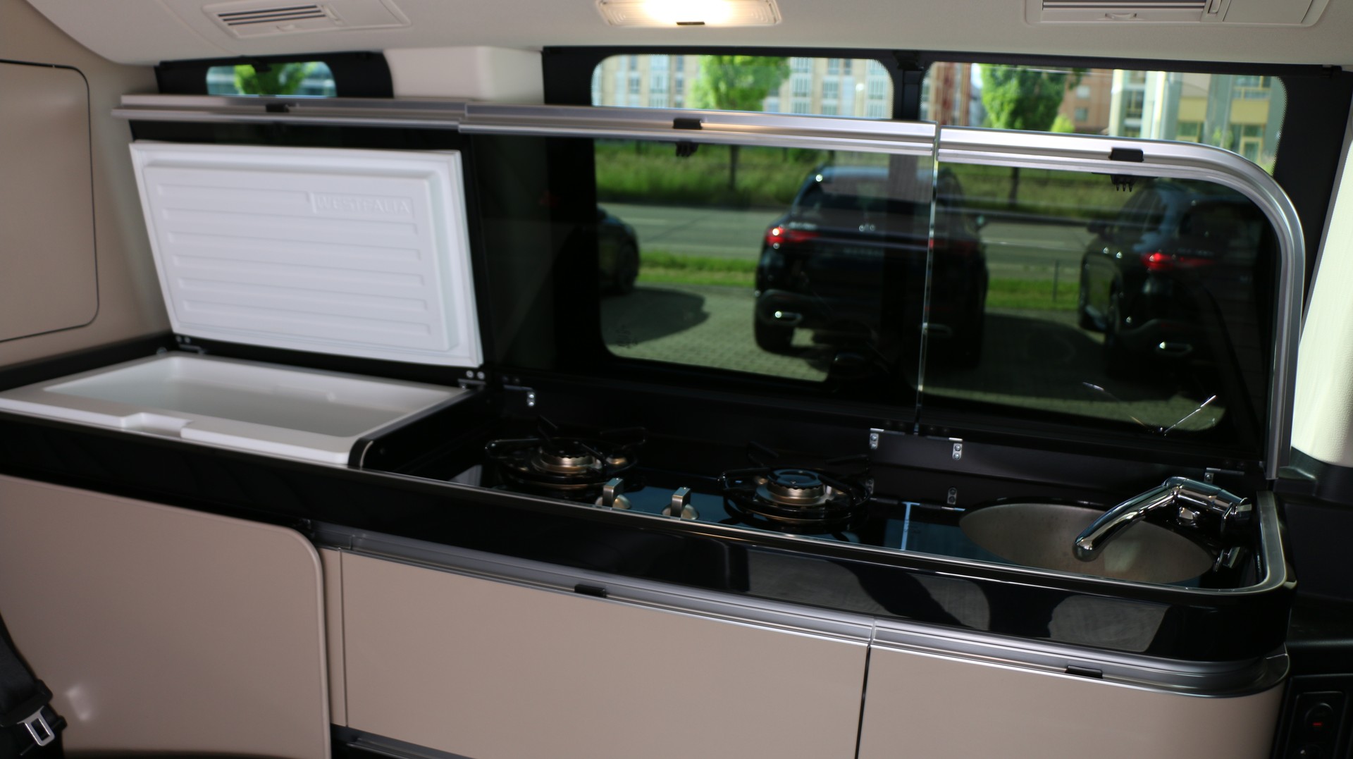 MERCEDES-BENZ Marco Polo 300 d 4Matic-image-14