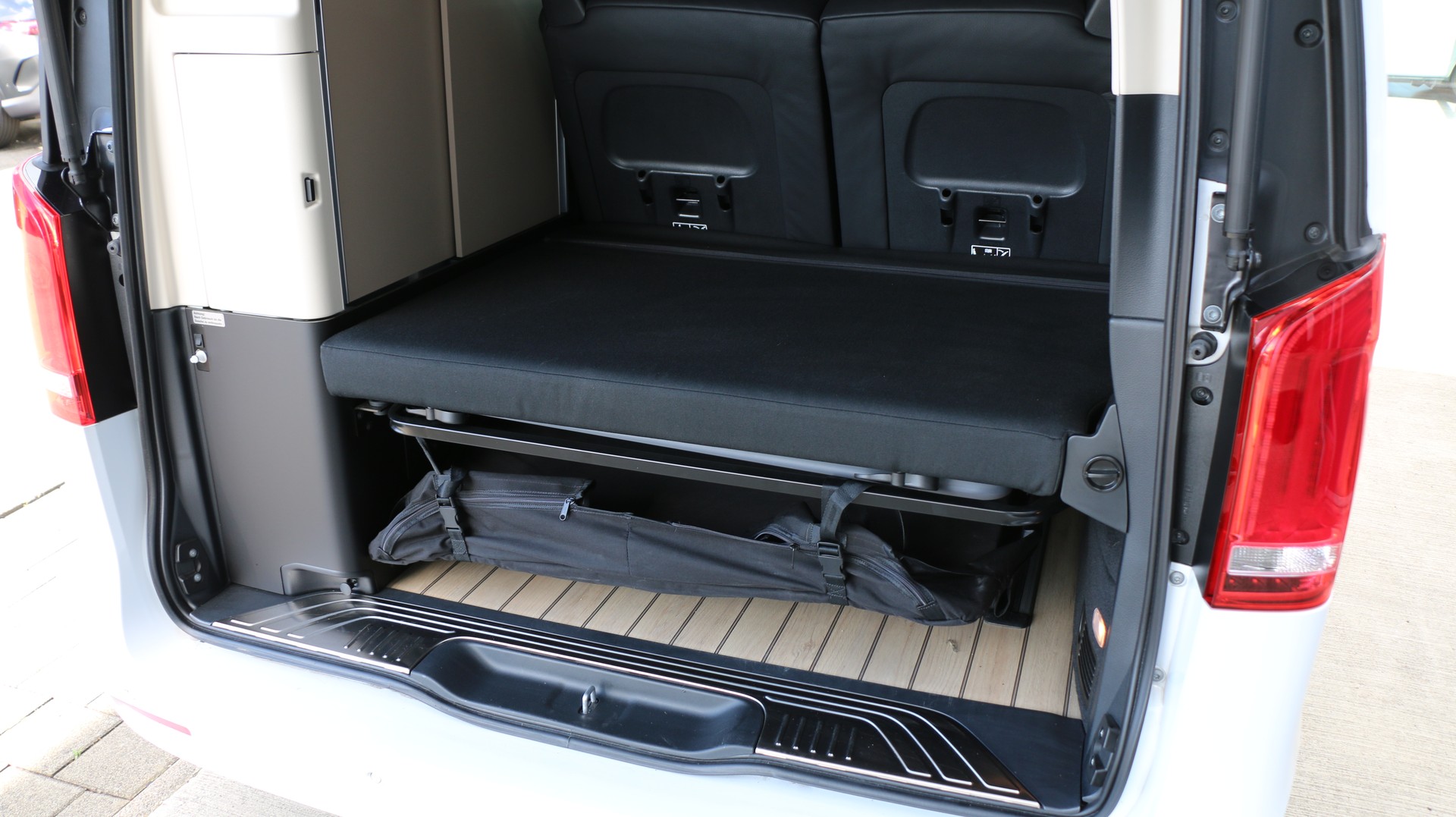 MERCEDES-BENZ Marco Polo 300 d 4Matic-image-15