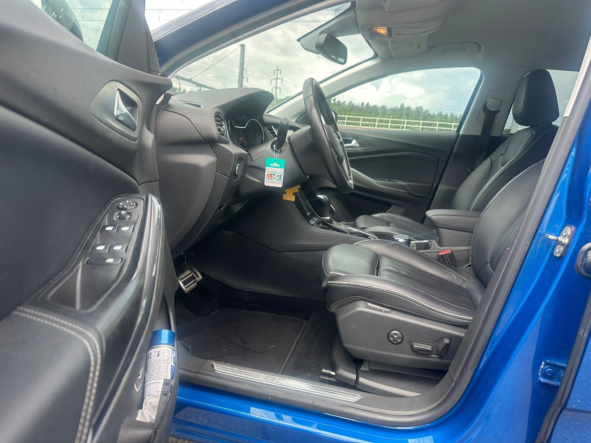 OPEL Grandland X 1.2i TP Ultimate Automatik-image-9