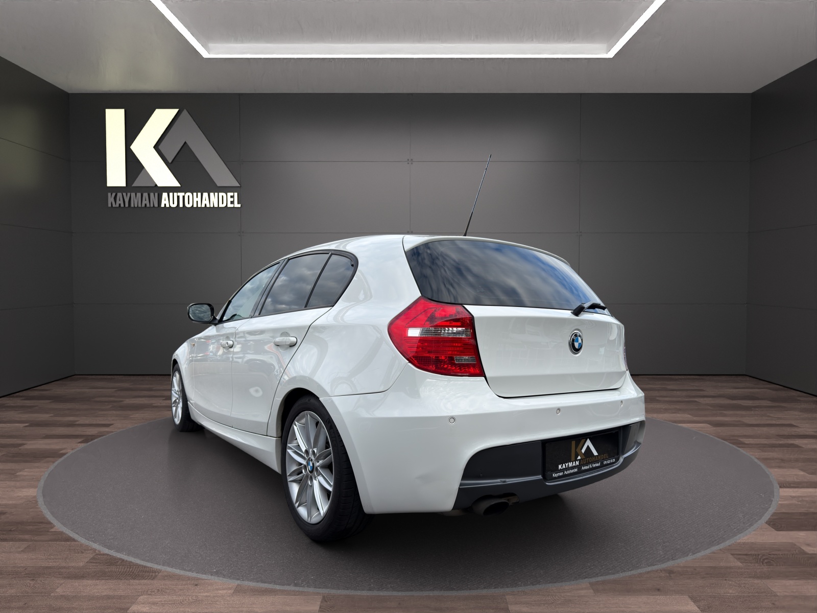 BMW 116i Dynamic Edition M-Paket - Sportlich & Gepflegt-image-2