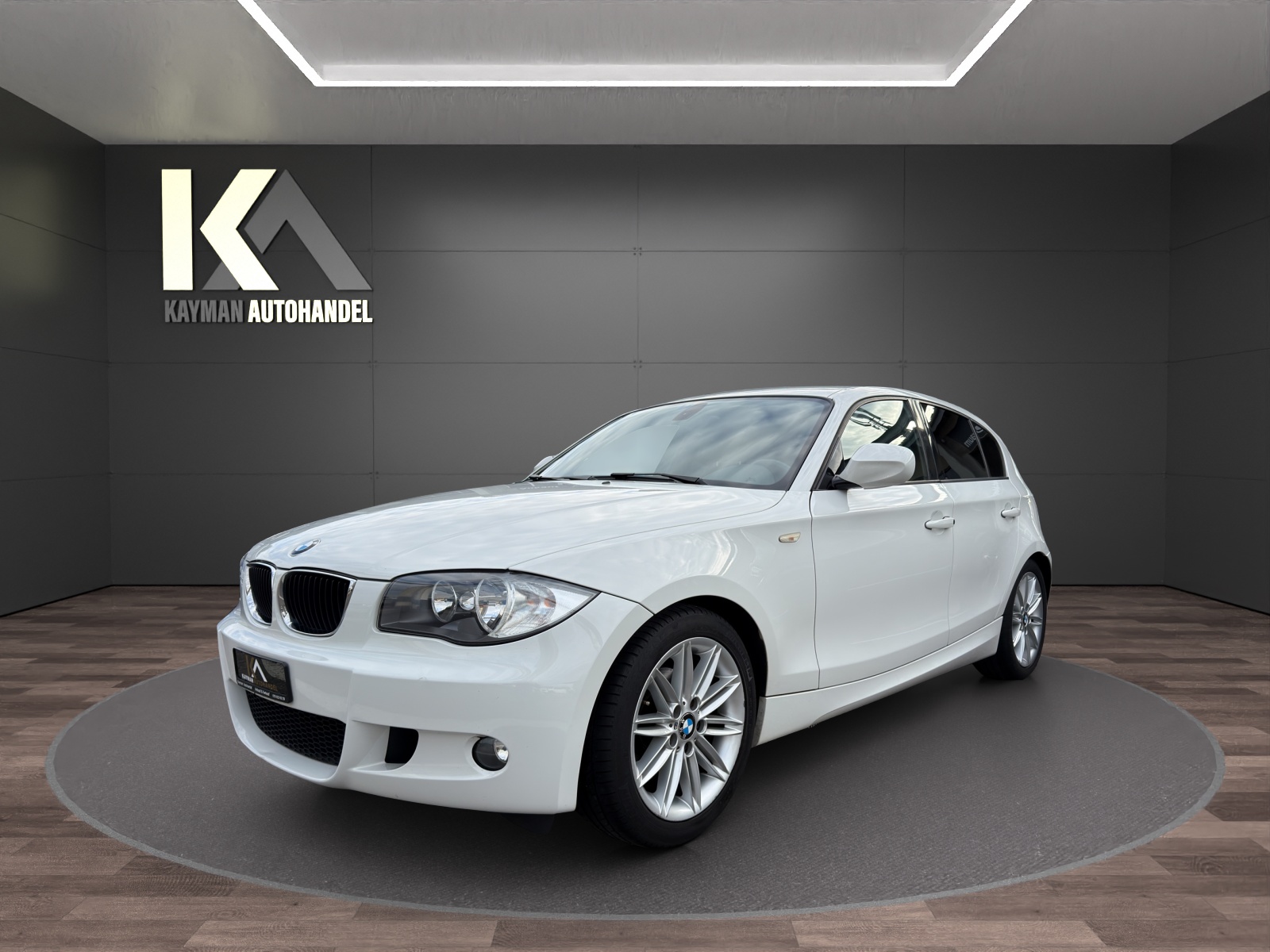BMW 116i Dynamic Edition M-Paket - Sportlich & Gepflegt-image-0