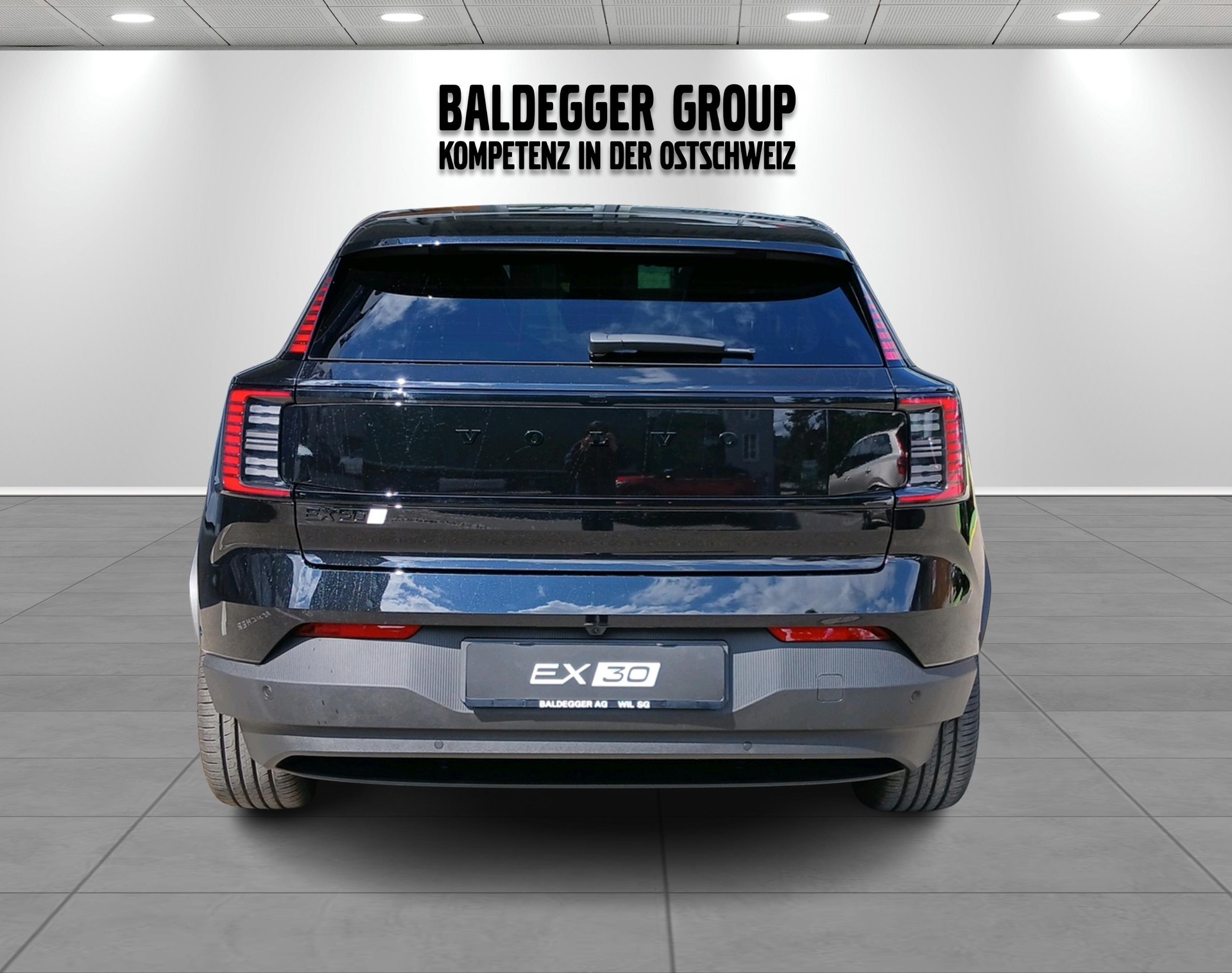VOLVO EX 30 E60 Twin Ultra Performanc-image-9