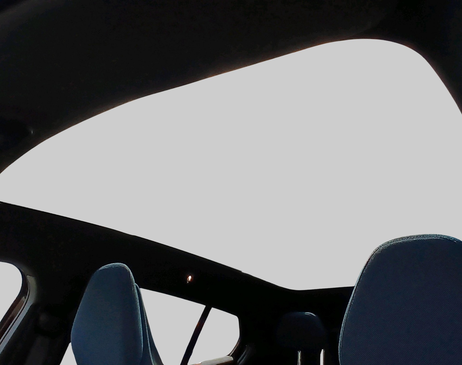 VOLVO EX 30 E60 Twin Ultra Performanc-image-16