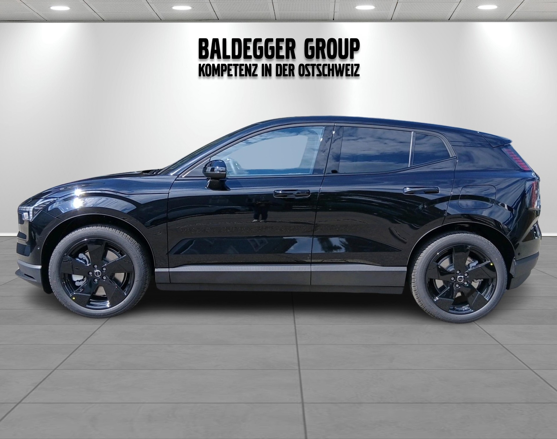 VOLVO EX 30 E60 Twin Ultra Performanc-image-8