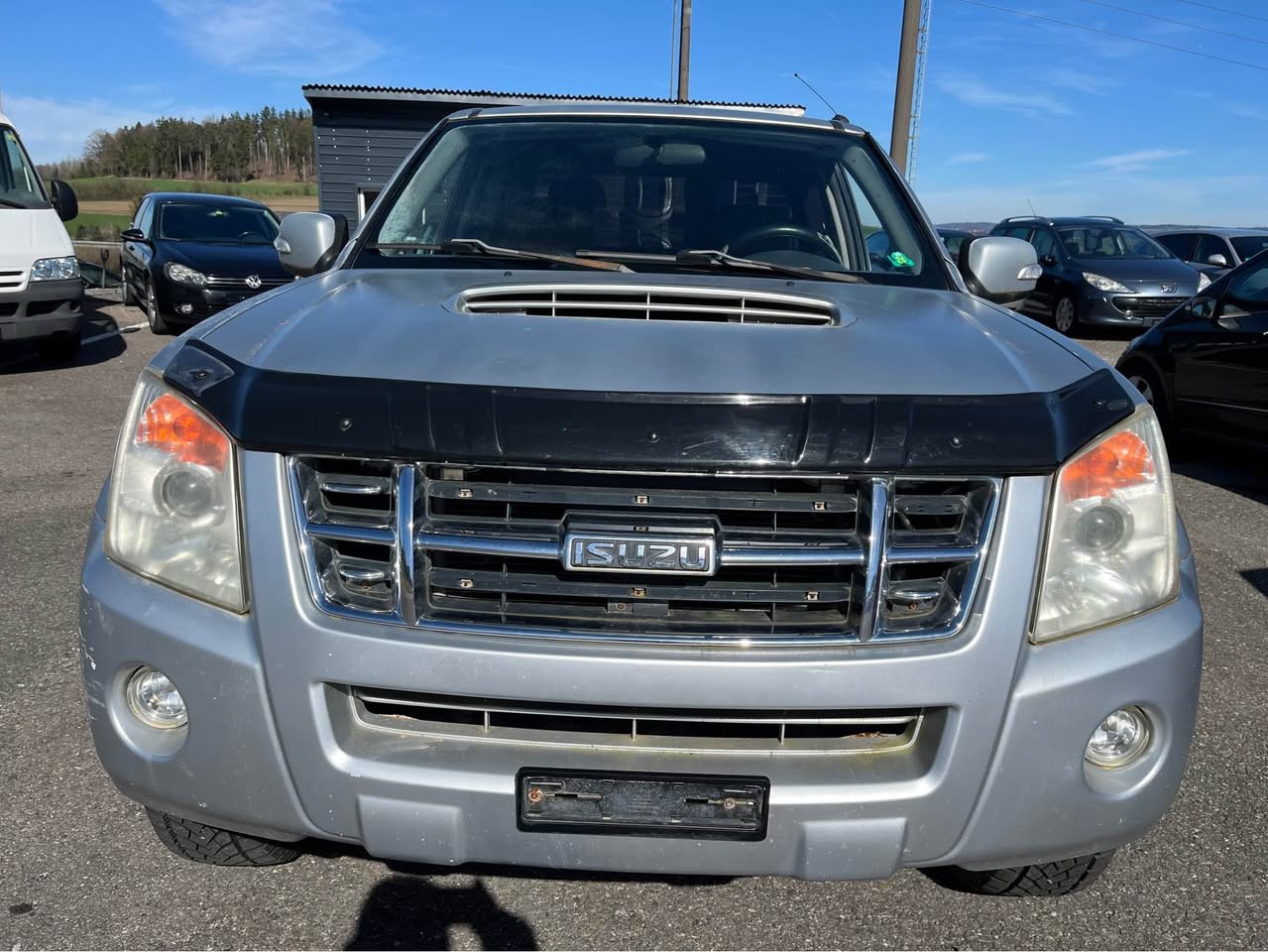 ISUZU D-MAX SpaceCab LS 2.5 4x4-image-0