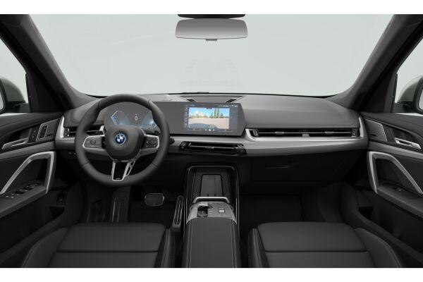 BMW X1 30e M Sport xDrive U11 (CH) AHK 1.8T-image-3