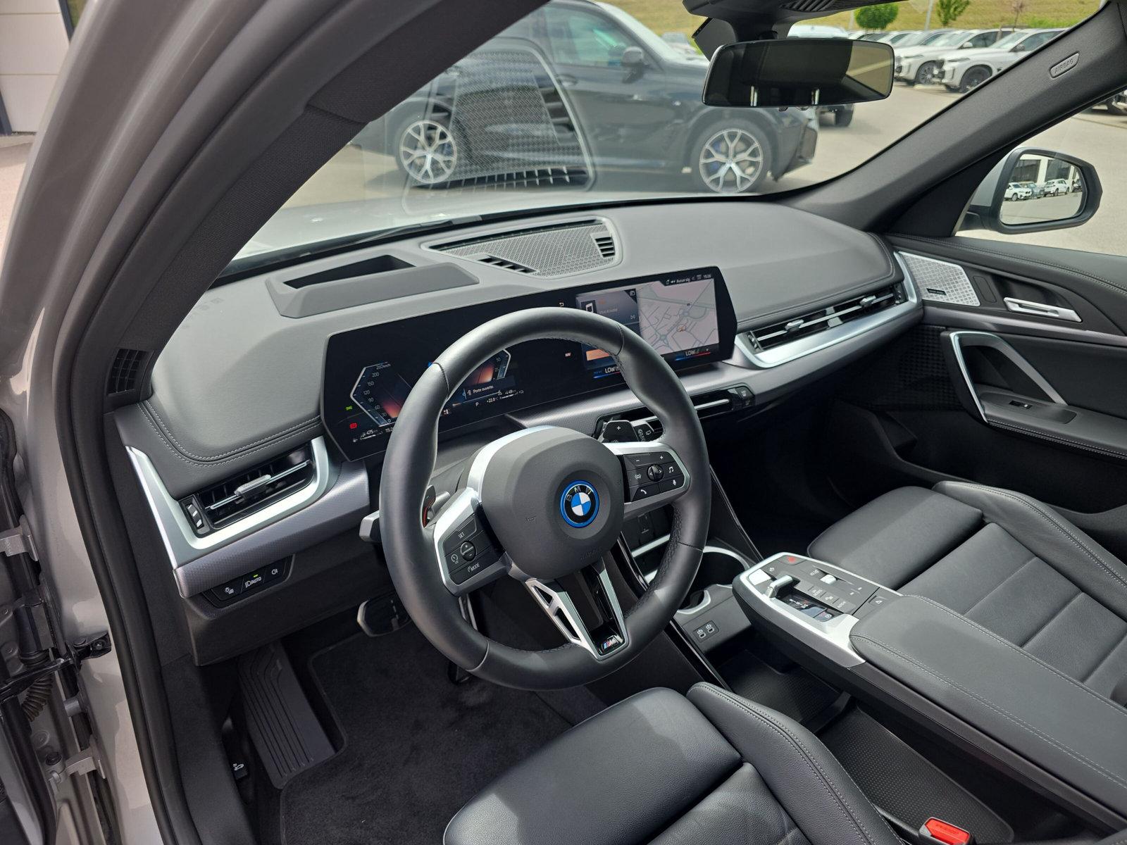 BMW X1 30e M Sport xDrive U11 (CH) AHK 1.8T-image-24