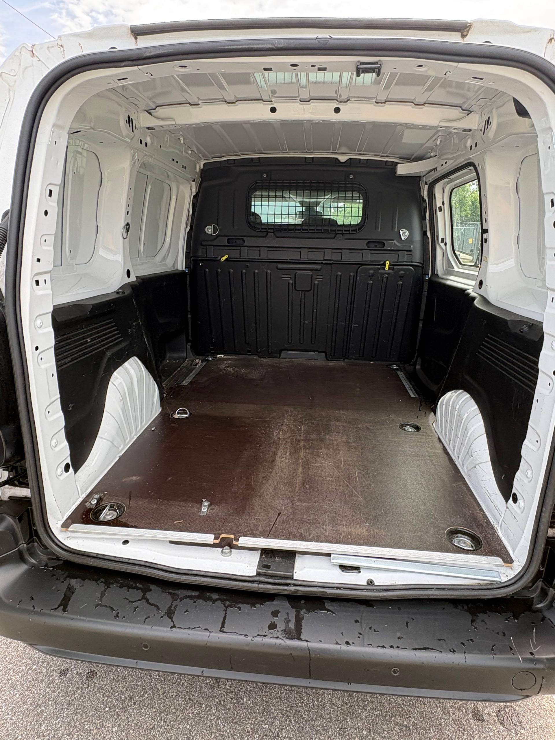 CITROEN Berlingo Van 1.2 Pure Tech 130 s/s Club EAT8 1000kg-image-9